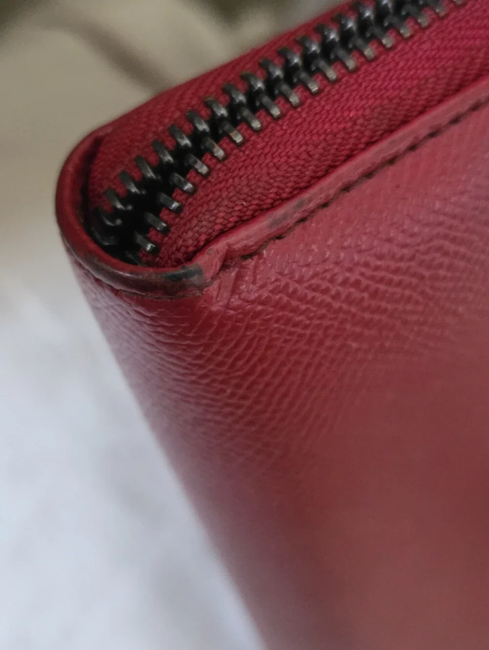 Dolce & Gabbana Red Saffiano Leather Zip Around Wallet Logo Plaque